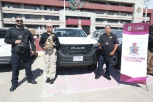Entrega Municipio vehículos a Contraloría a fin de brindar certeza a los juarenses