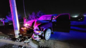 Tras persecución detienen a sujeto que ocasionó daños a poste de energía eléctrica