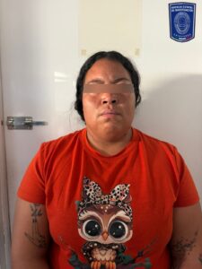 Detiene AEI en flagrancia a mujer con arma de fuego y droga