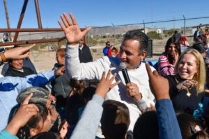Los pastores Del Kilómetro 33 De Granjas Del Progreso E Invitaron Al Presidente Municipal De La Ciudad De Chihuahua Marco Bonilla Mendoza