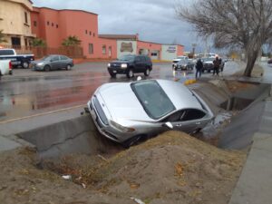 Lluvias Provocan Accidentes Por Pavimento Mojado
