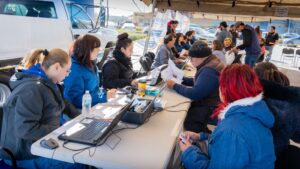 “APROVECHAN CIENTOS DE USUARIOS DESCUENTOS DE LA J+ CERCA DE TI EN PLAZA LAS TORRES”