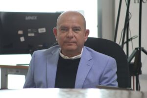 Cuauhtémoc Estrada solicita transparencia a la UACH por manejo de bienes e ingresos