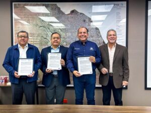 Maestro Omar Bazán Flores Formalizan Y JMAS  Acuerdo Para Integrar Estudiantes En Servicio Social