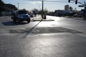 Reabren JMAS cruce de la Ejército Nacional y López Mateos tras reparar fuga