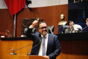 Juan Carlos Loera se mantiene como un liderazgo político de Chihuahua al encabezar las preferencias electorales rumbo al 2027