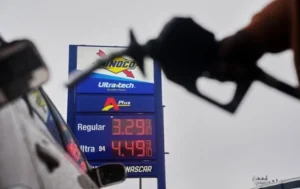 Es Alza Al Precio De La Gasolina Piedra En El Zapato Para Trump