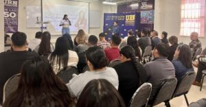 Diputada Xóchitl Contreras dialoga con estudiantes de la Universidad Regional del Norte sobre liderazgo, trabajo legislativo y oportunidades para jóvenes