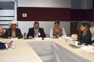 Avanzan Iniciativas para el Fortalecimiento Municipal y Apoyo a Grupos Vulnerables