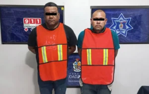 Hombres armados se transportaban en vehículo robado