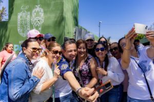 Reciben Parralenses A Marco Bonilla Festejan Día De Las Madres E Inauguran Torneo De Tochito
