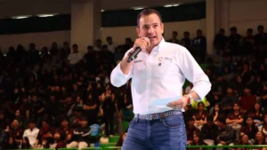 Marco Bonilla alerta en Juárez por violencia digital y abuso infantil; llama a blindar a la niñez