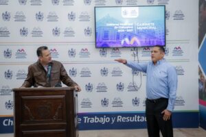 Toma protesta El Alcalde Marco Bonilla A Nuevo Gerente Del CUM