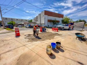 TRABAJA JMAS EN BACHEO TRAS REPARACIONES HIDRÁULICAS