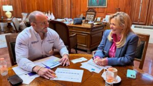 Gobernadora Maru Campos supervisa avances en materia de salud y cobertura de MediChihuahua