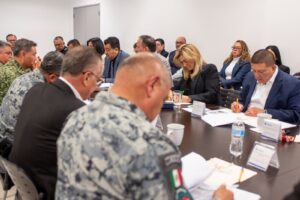 Gobernadora Maru Campos da seguimiento a las acciones enfocadas en la protección de las mujeres en sesión de la Mesa de Seguridad