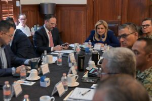 Gobernadora Maru Campos destaca cifras históricas en favor de las mujeres en Chihuahua durante Mesa de Seguridad