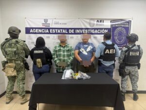 Detiene COE a masculinos en posesión de un arma de fuego en la Tierra Nueva