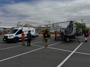 Instruye Gilberto Loya traslado aeromédico para atender embarazo de alto riesgo