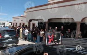 Colegas de El Diario dan el último adiós al fotoperiodista David Cruz Hinojos