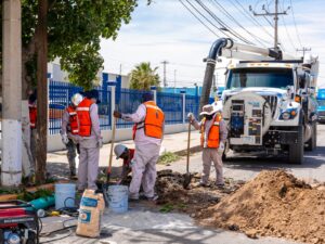 Realiza JMAS reposición de línea de alcantarillado en parque industrial