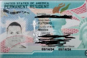 EL PAÑALITO «GRINGO» OTRA VEZ APESTA EN EL CABILDO DE JUÁREZ, LO REPUDIAN PETISTAS