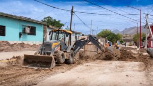 Registra 50% de avance reposición del colector Nadadores.