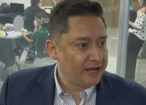 ‘Representa Maru Campos hartazgo por simulación’
