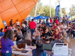 Ofrece JMAS descuentos y convenios con el programa “Cerca de ti” en el Parque Central.