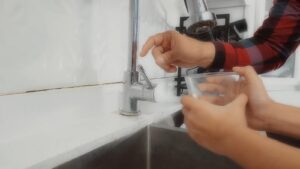 Exhorta JMAS a seguir recomendaciones para reforzar ahorro de agua ante oleada de calor.