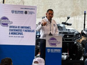 Resalta Gilberto Loya resultados en la zona serrana durante entrega de equipo policial en Guachochi