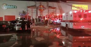 Se Reporta Incendio En La Tienda Waldos En La Avenida Casas Grandes Y Tres Máquinas De Bomberos A Sofocar En Incendio