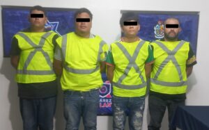 Detienen a cuatro sujetos y aseguran dos armas de fuego tras intervención en la colonia Insurgentes