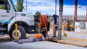 Reemplazó JMAS dos válvulas en RAN-29 para reforzar rebombeo de aguas residuales.