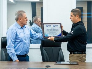 Realiza Junta de Agua de Villa Ahumada homenaje póstumo a Marco Licón.