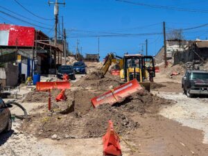 Avanza JMAS con reubicación de línea general de alcantarillado sobre la calle Acolhuas.