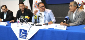 Felicita Canaco Juárez a Cruz Pérez Cuéllar por designación al frente de Morena en Chihuahua