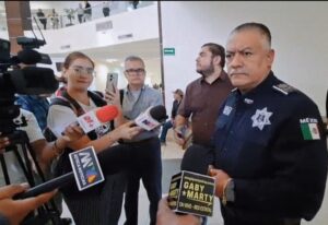 Informa El Jefe Policiaco César Muñoz Aseguramiento De 340 Mil Dólares Y Auto Blindado
