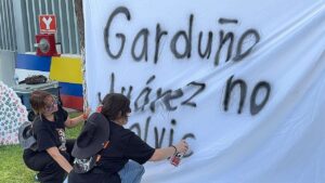 Acusan justicia selectiva para Francisco Garduño; llegan a la audiencia en juzgados federales