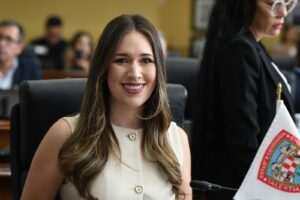Histórico: logra Alma Portillo reforma a la ley para garantizar agua en escuelas