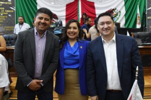 Diputado Local Del Partido Acción Nacional Alfredo Chávez Madrid Felicita A La Nueva Presidenta Joss vega