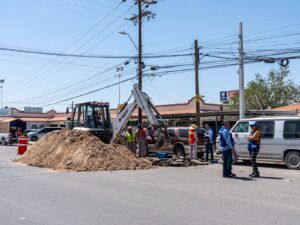 Instala JMAS segunda válvula check en el fraccionamiento Río Bravo y cumple compromiso con vecinos.