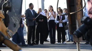 Arranca construcción de puente superior en Juan Pablo II y Valle del Sol
