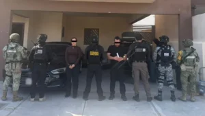 Detienen A Dos En Operativo Federal En Vivienda Aseguran Armas Y Vehículos