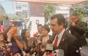 Reconoce Alcalde el 317 aniversario de Chihuahua Capital con guardia de honor