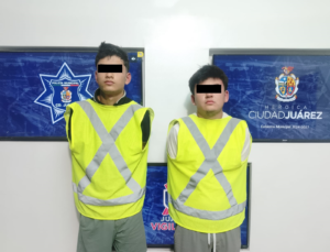 La SSPM detiene a dos hombres por robo con violencia; aseguran un arma de fuego en la colonia Melchor Ocampo