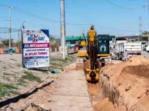 Avanza JMAS en la reubicación del drenaje sanitario sobre la calle Yepómera.